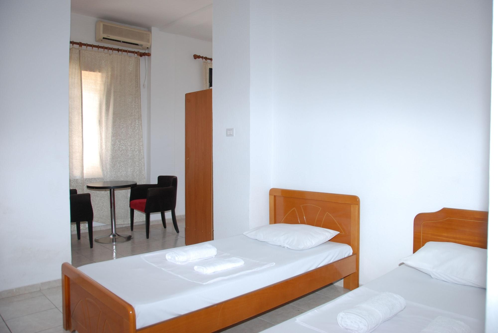 Casa Mia Hotel Sarandë Exterior foto